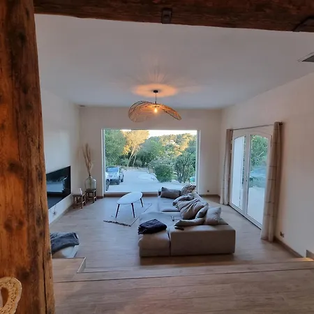 Villa Thais