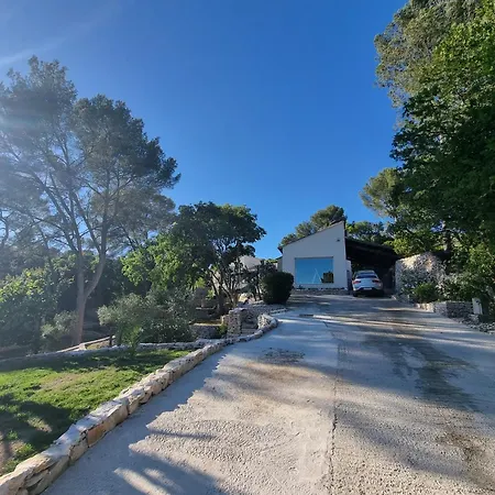 Villa Thais *
